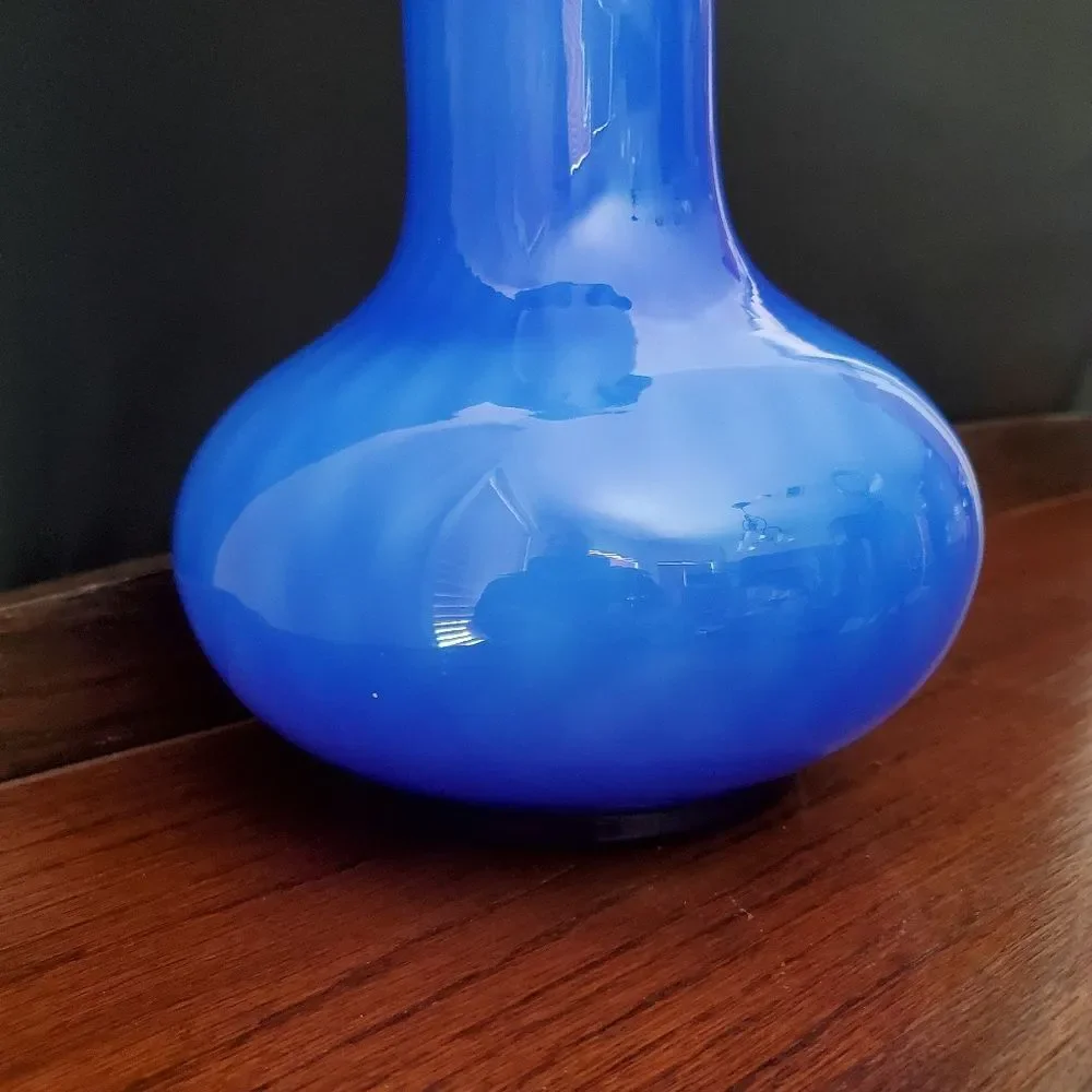 Vintage Lavorazione Arte Italian Murano Blue Blown Ruffled Top Vase